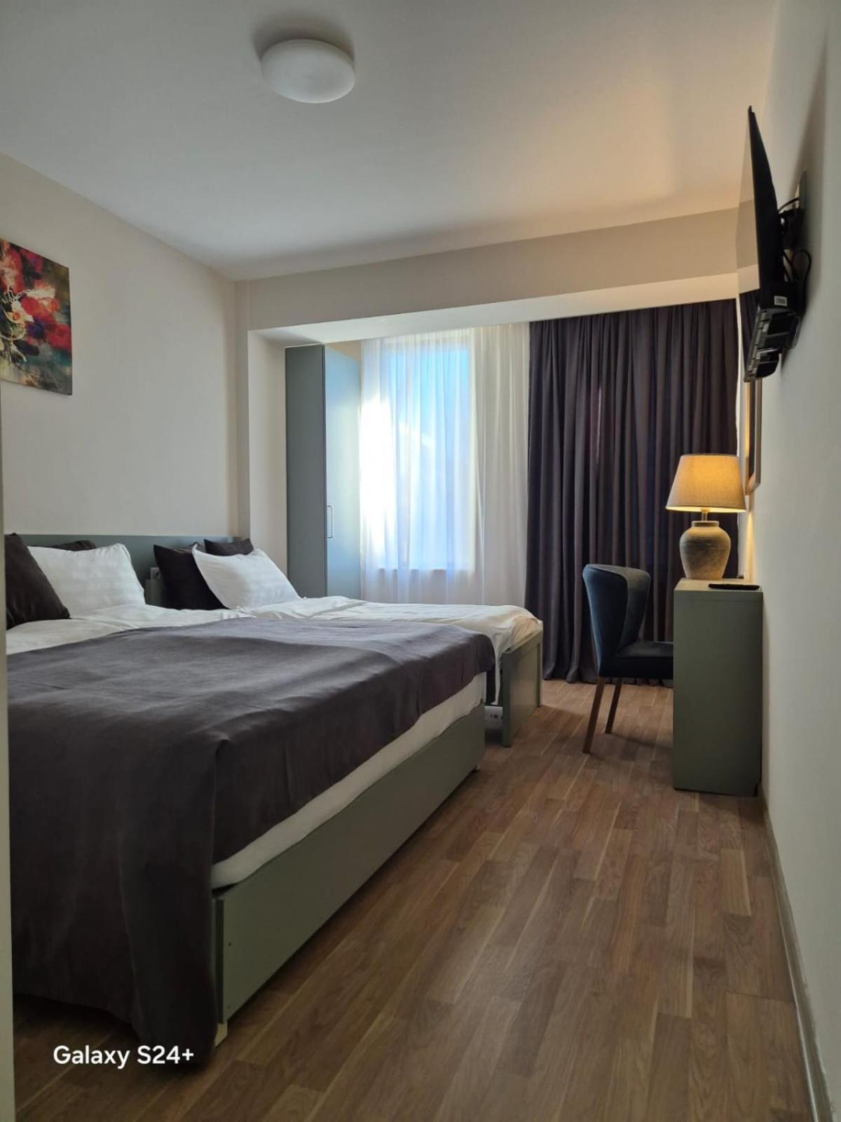 Hotel Asa Тбилиси Екстериор снимка