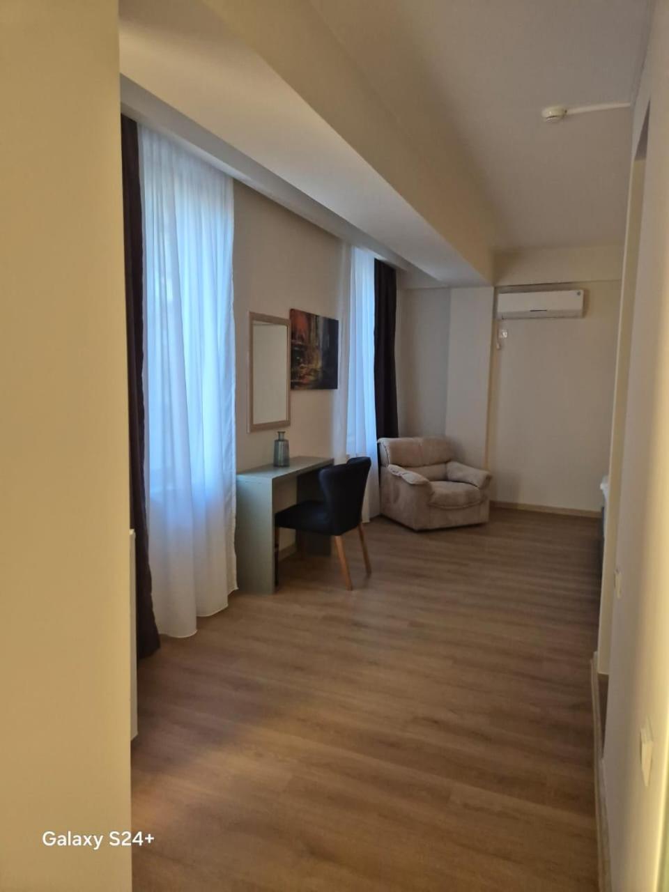 Hotel Asa Тбилиси Екстериор снимка